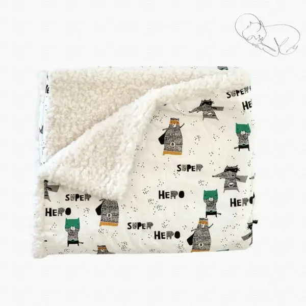 couverture bebe en sherpa motif super héro