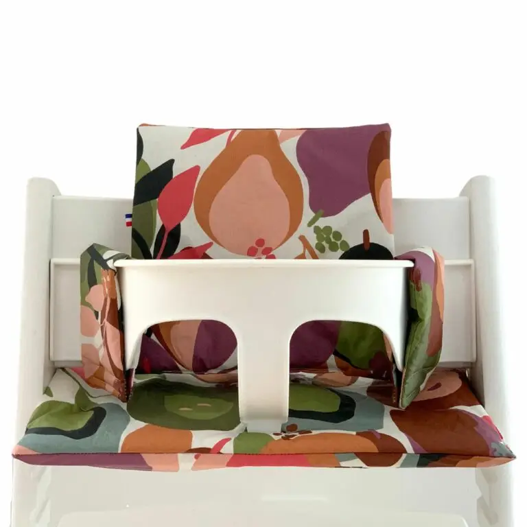Chaise Tripp Trapp de Stokke présentant le coussin Maddy