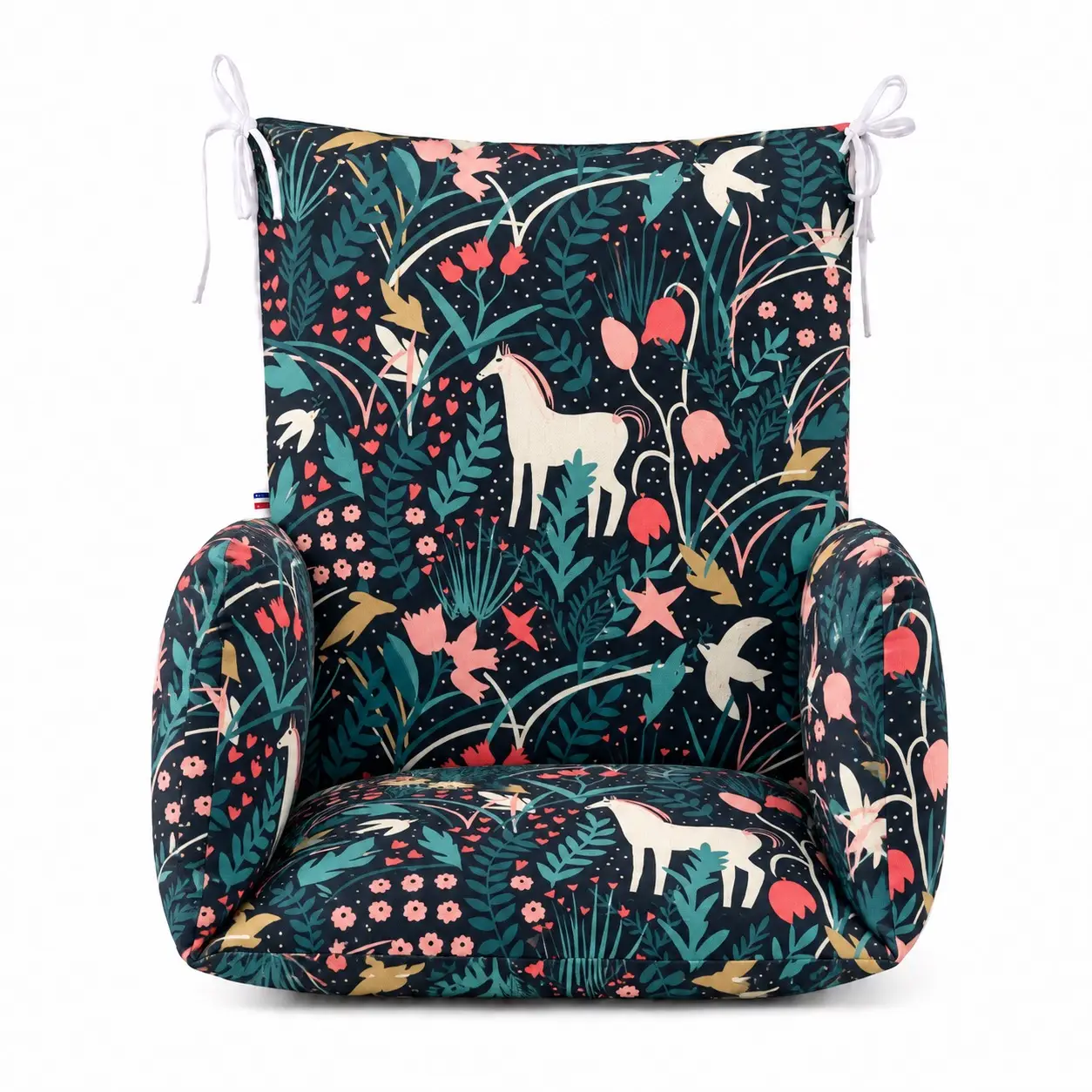 Réducteur chaise haute bois – Modèle Black Licorne 1 Coussin de chaise haute universel Black Licorne vu de face, avec licornes crème, fleurs roses et feuillage vert sur fond noir.