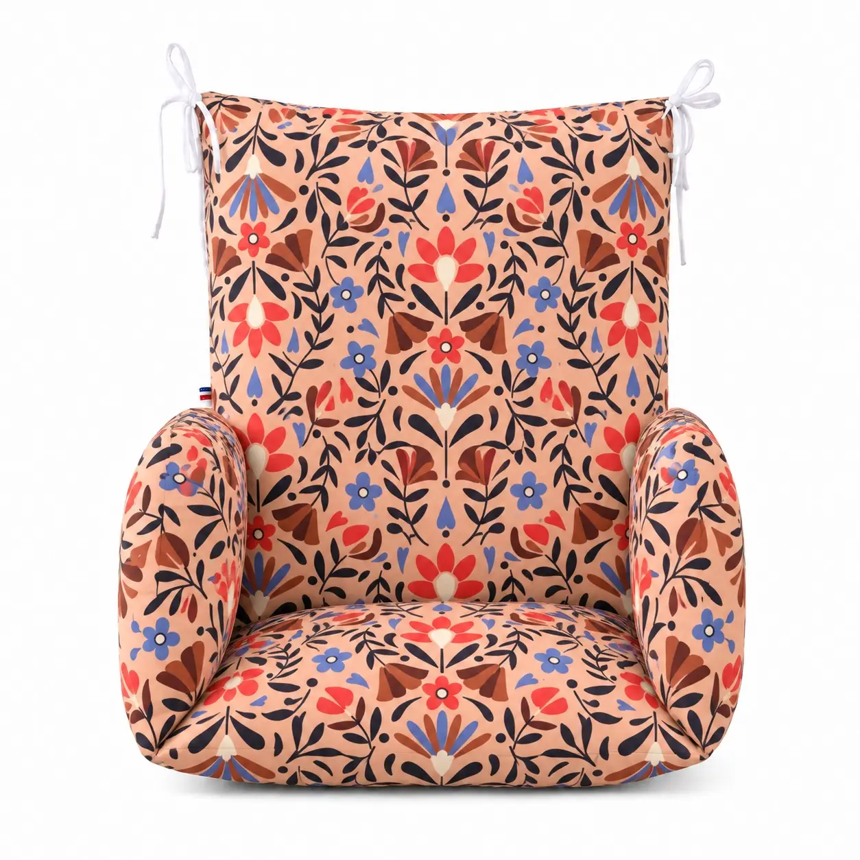 Coussin chaise haute Jeanne 1 Coussin de chaise haute Jeanne vu de face, à fleurs corail et bleues et feuillage foncé sur fond pêche